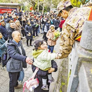 忠县：欢送新兵赴军营